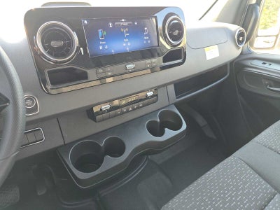 2026 Mercedes-Benz Sprinter 2500 Standard Roof I4 Diesel HO 144 RWD