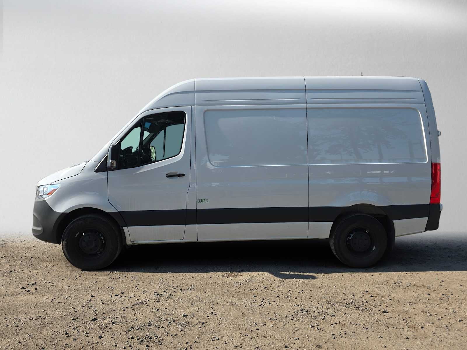 2026 Mercedes-Benz Sprinter 2500 Standard Roof I4 Diesel HO 144 RWD
