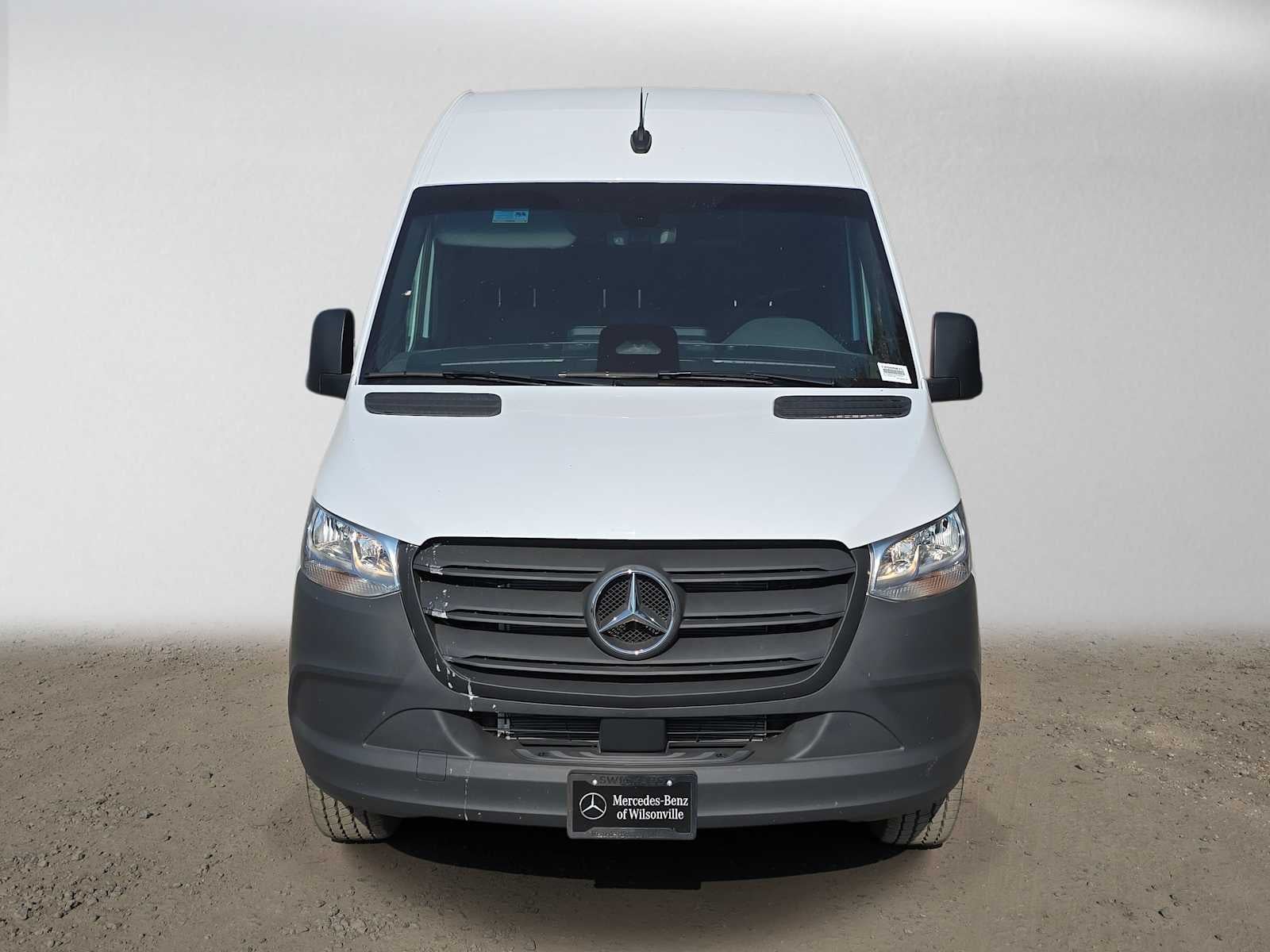 2026 Mercedes-Benz Sprinter 2500 Standard Roof I4 Diesel HO 144 RWD