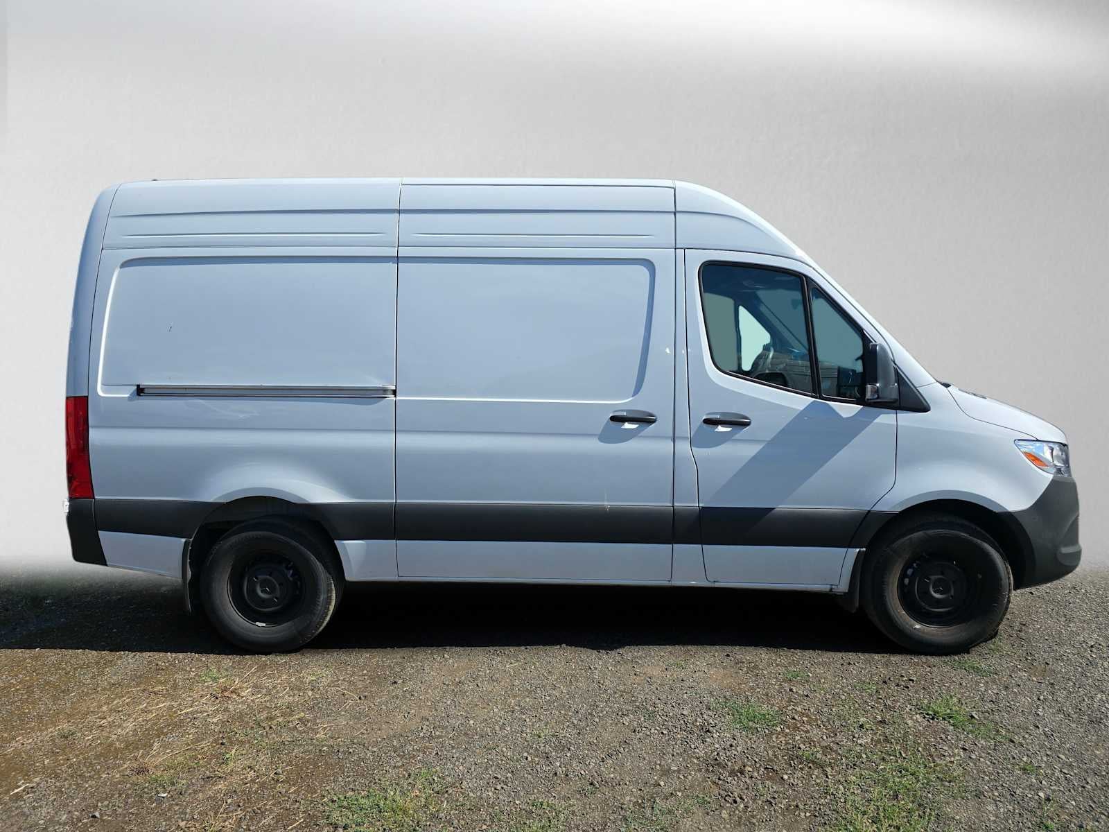 2026 Mercedes-Benz Sprinter 2500 Standard Roof I4 Diesel HO 144 RWD