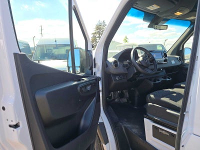 2026 Mercedes-Benz Sprinter 2500 Standard Roof I4 Diesel HO 144 RWD