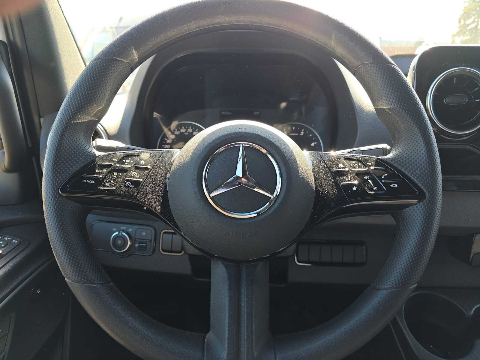 2026 Mercedes-Benz Sprinter 2500 Standard Roof I4 Diesel HO 144 RWD