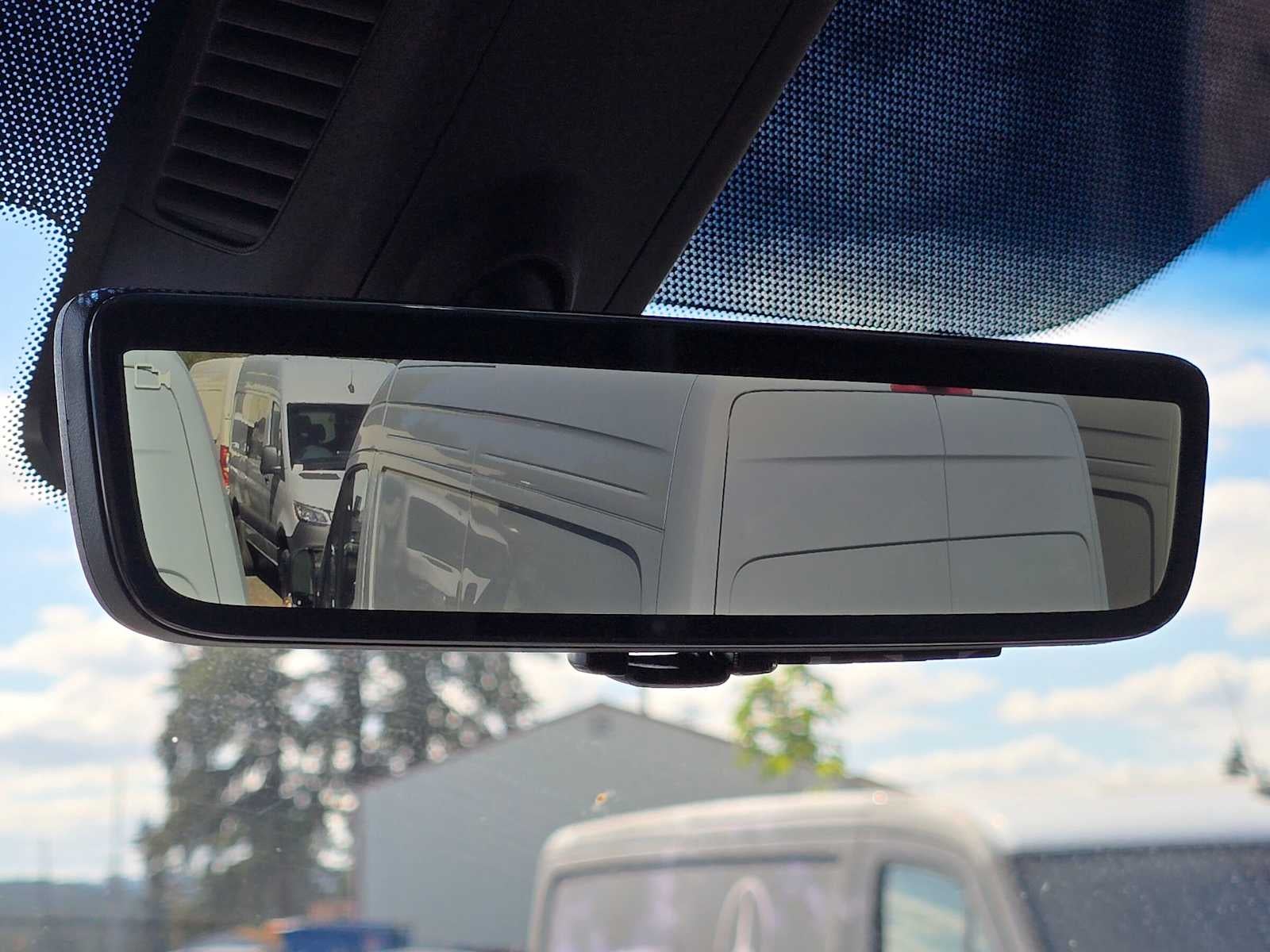 2026 Mercedes-Benz Sprinter 2500 Standard Roof I4 Diesel HO 144 RWD
