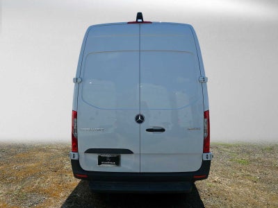 2026 Mercedes-Benz Sprinter 2500 Standard Roof I4 Diesel HO 144 RWD