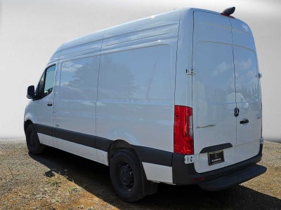 2026 Mercedes-Benz Sprinter 2500 Standard Roof I4 Diesel HO 144 RWD