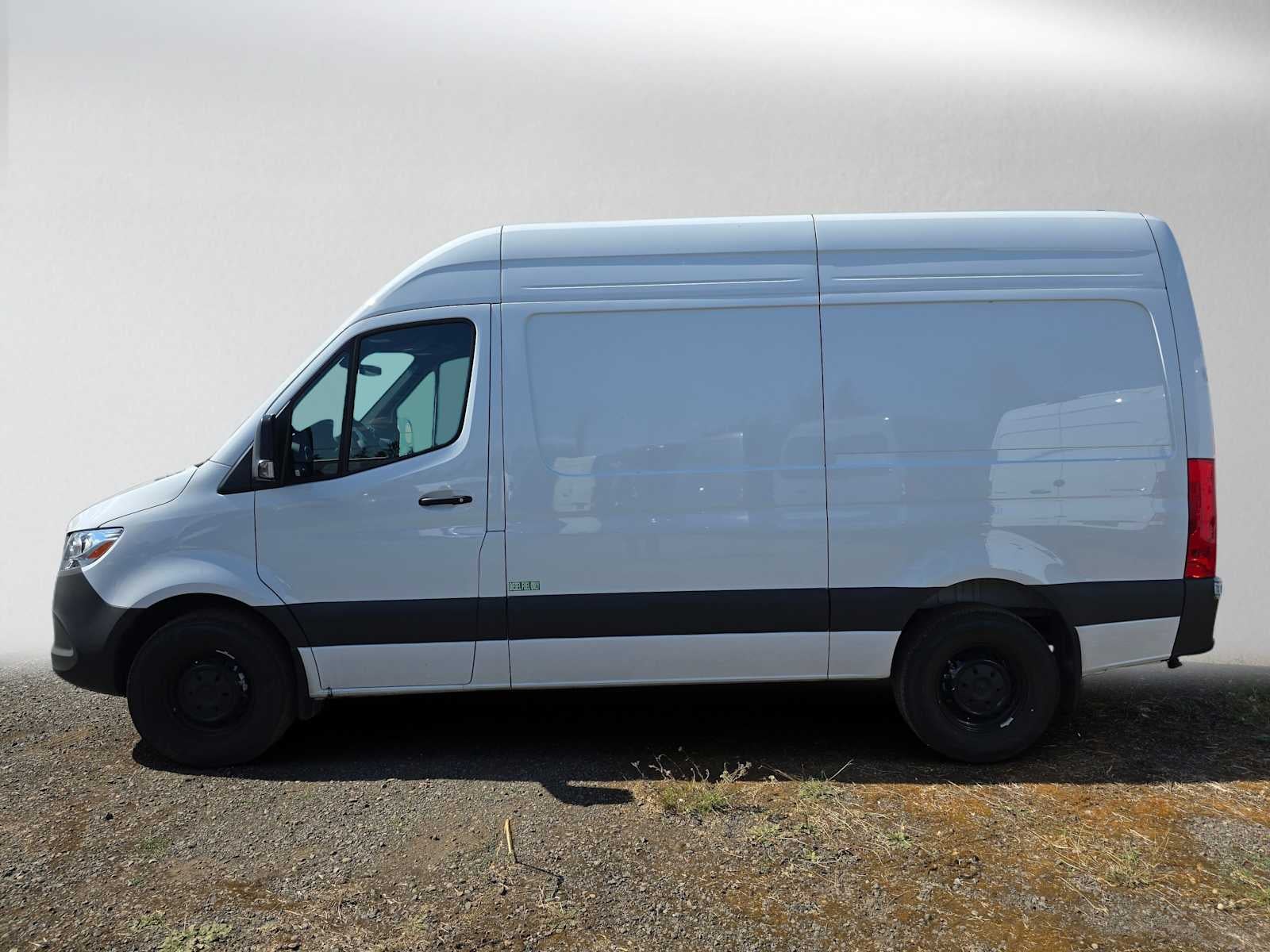 2026 Mercedes-Benz Sprinter 2500 Standard Roof I4 Diesel HO 144 RWD