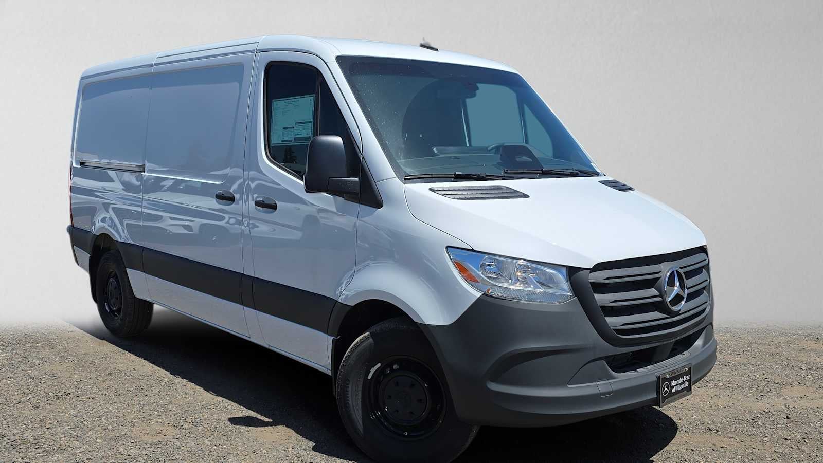 2025 Mercedes-Benz Sprinter Cargo Van 2500 Standard Roof I4 Diesel HO 144 RWD