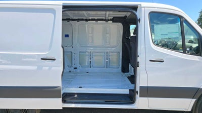 2025 Mercedes-Benz Sprinter Cargo Van 2500 Standard Roof I4 Diesel HO 144 RWD