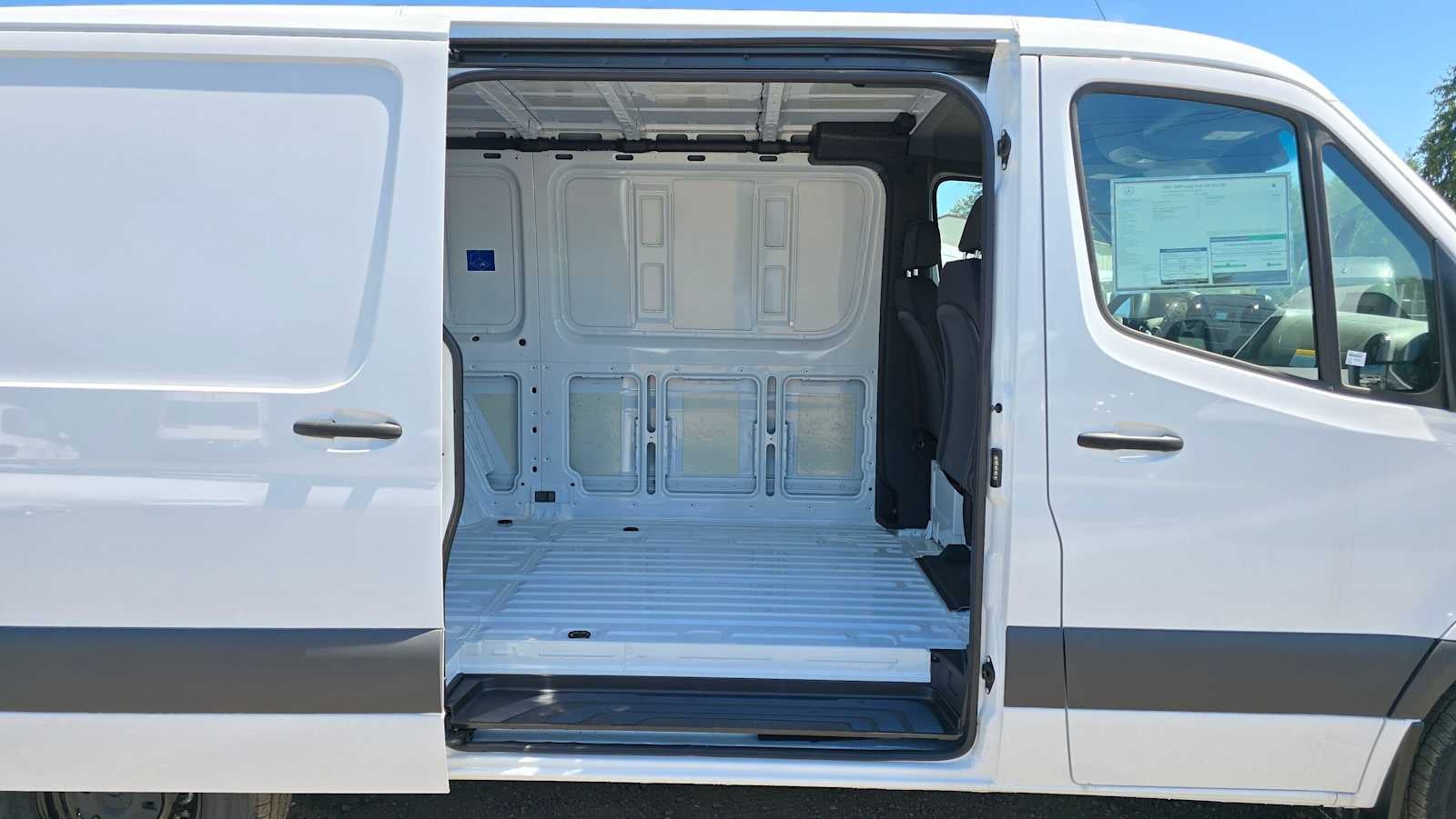2025 Mercedes-Benz Sprinter Cargo Van 2500 Standard Roof I4 Diesel HO 144 RWD