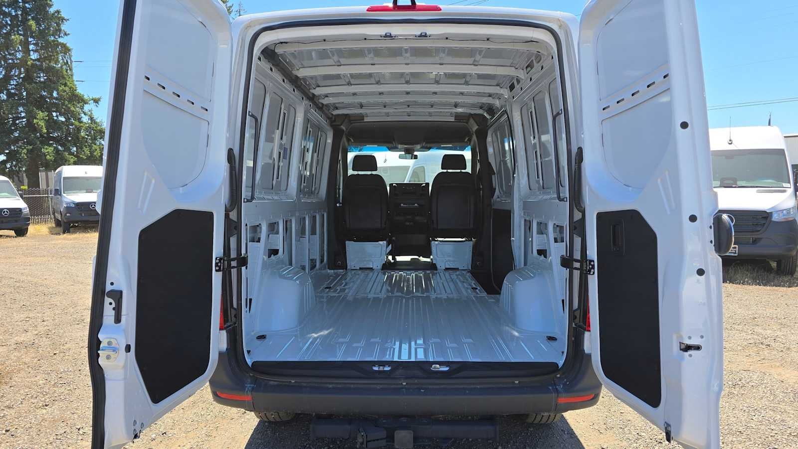 2025 Mercedes-Benz Sprinter Cargo Van 2500 Standard Roof I4 Diesel HO 144 RWD