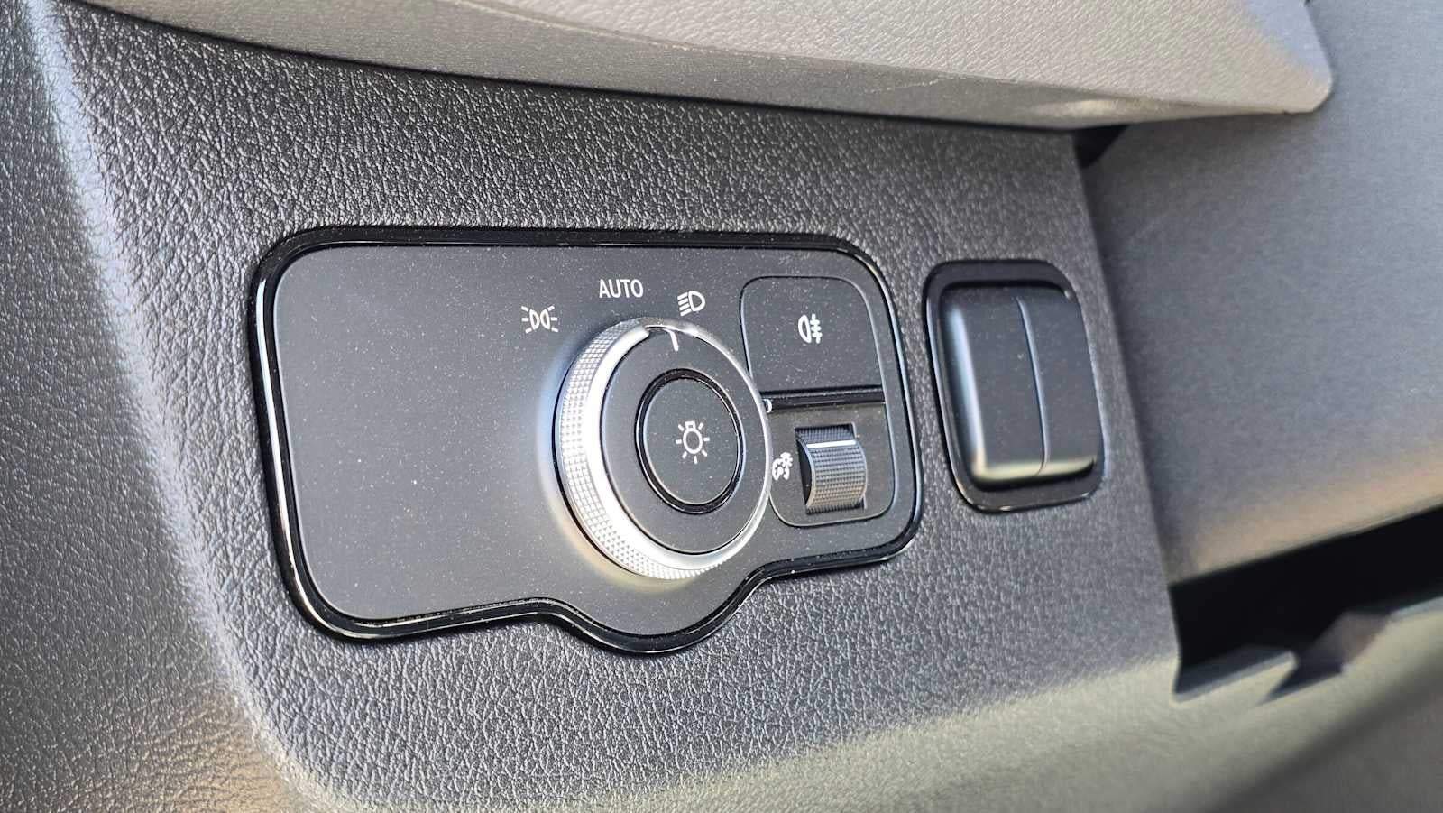 2025 Mercedes-Benz Sprinter Cargo Van 2500 Standard Roof I4 Diesel HO 144 RWD