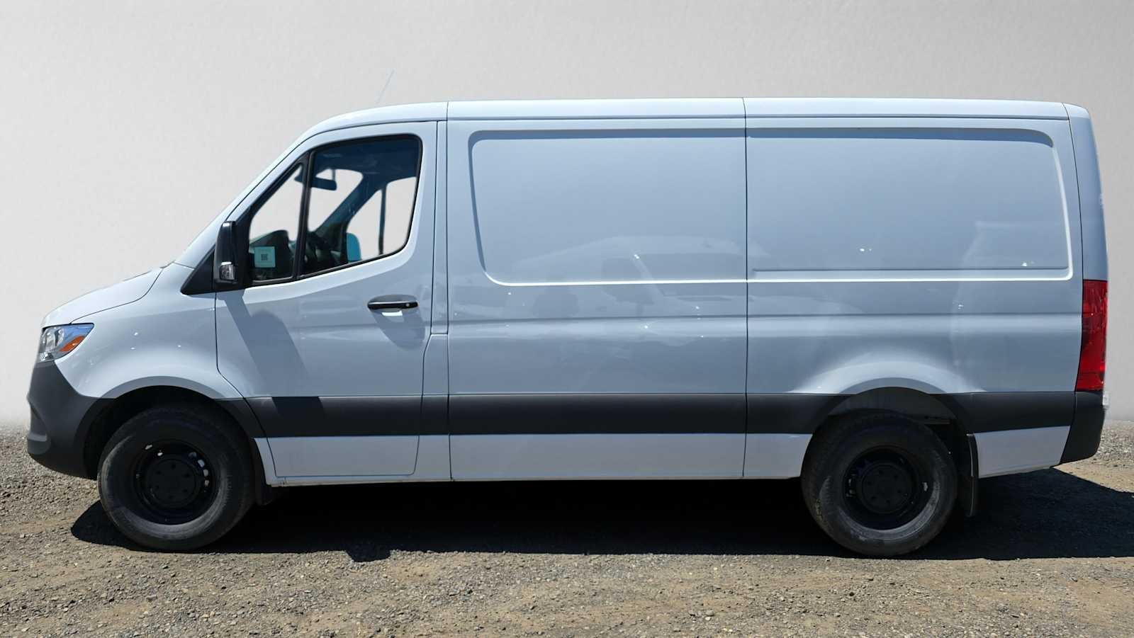2025 Mercedes-Benz Sprinter Cargo Van 2500 Standard Roof I4 Diesel HO 144 RWD
