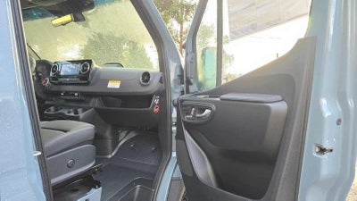 2026 Mercedes-Benz Sprinter 2500 Standard Roof I4 Diesel HO 144" AWD