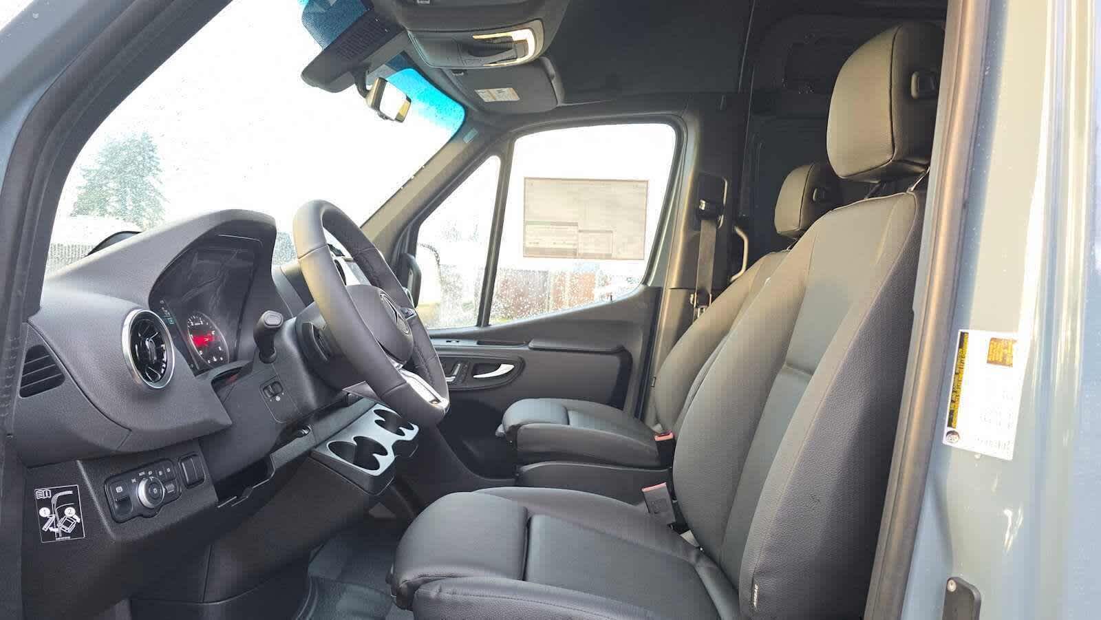 2026 Mercedes-Benz Sprinter 2500 Standard Roof I4 Diesel HO 144" AWD