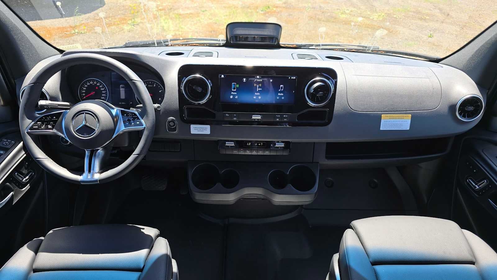2026 Mercedes-Benz Sprinter 2500 Standard Roof I4 Diesel HO 144 AWD