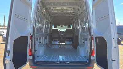 2026 Mercedes-Benz Sprinter 2500 Standard Roof I4 Diesel HO 144 AWD