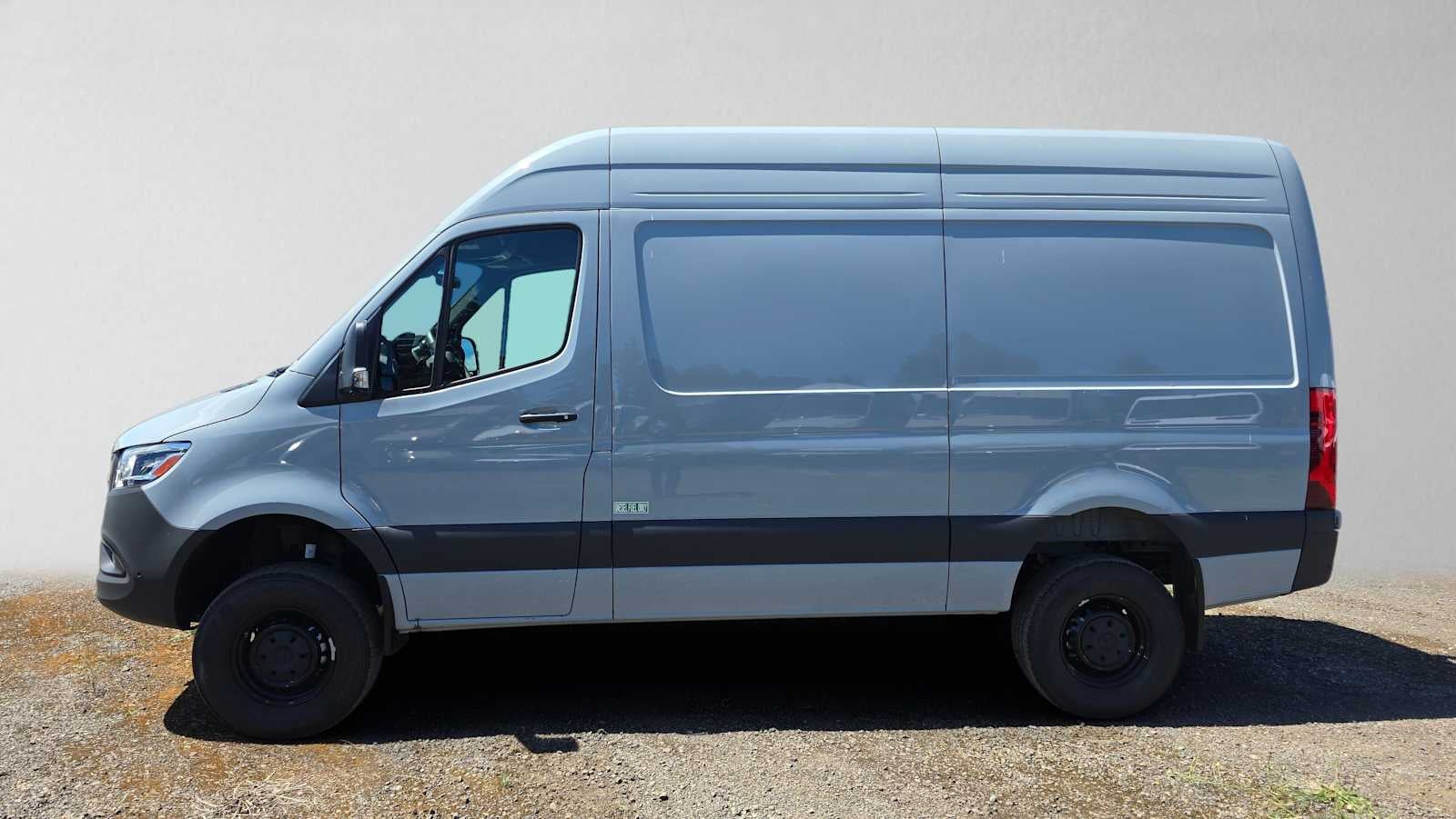 2026 Mercedes-Benz Sprinter 2500 Standard Roof I4 Diesel HO 144 AWD