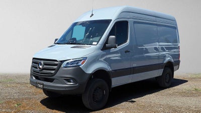 2026 Mercedes-Benz Sprinter 2500 Standard Roof I4 Diesel HO 144 AWD