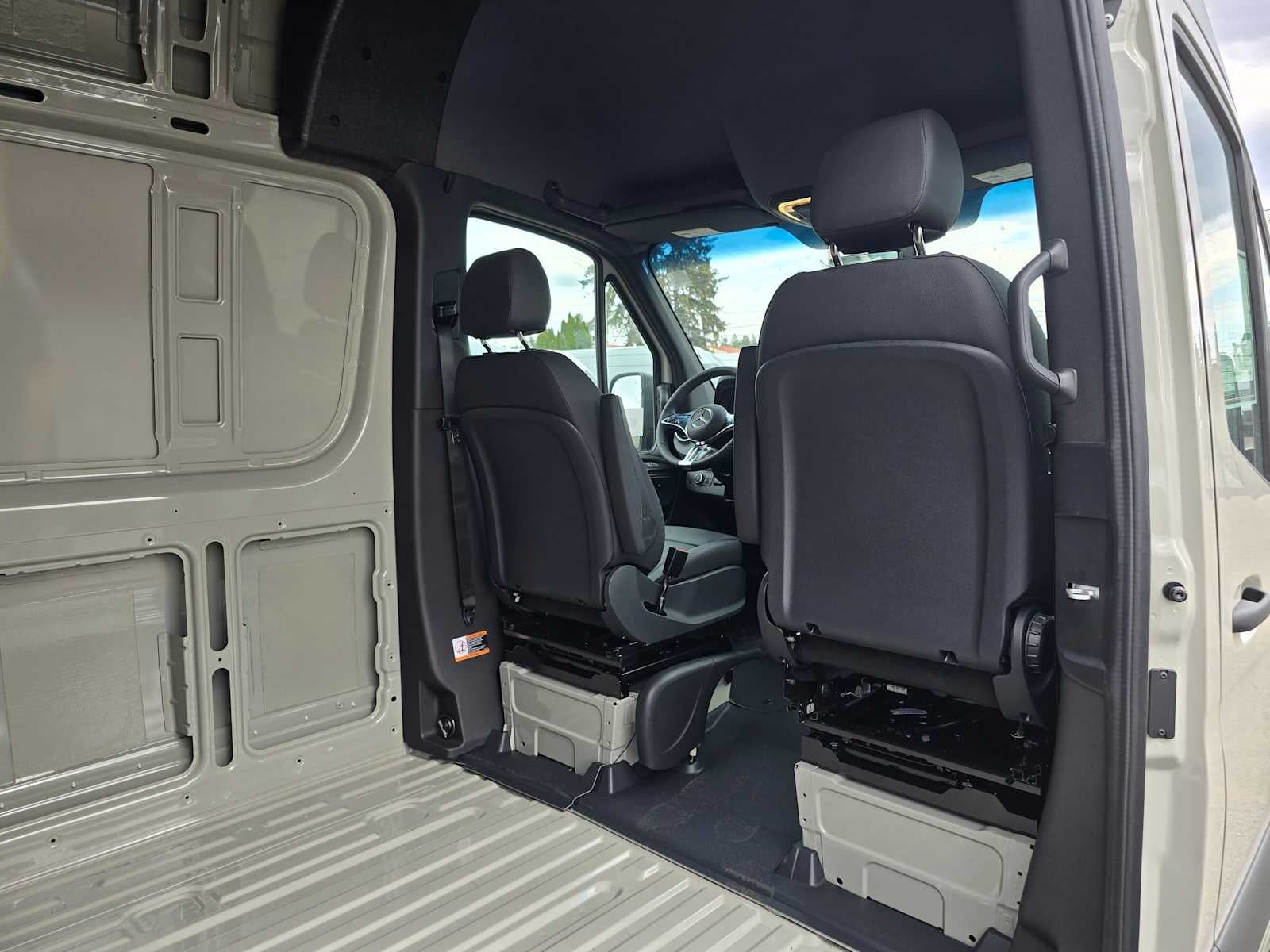 2026 Mercedes-Benz Sprinter Cargo 2500 Standard Roof I4 Diesel HO 144 AWD