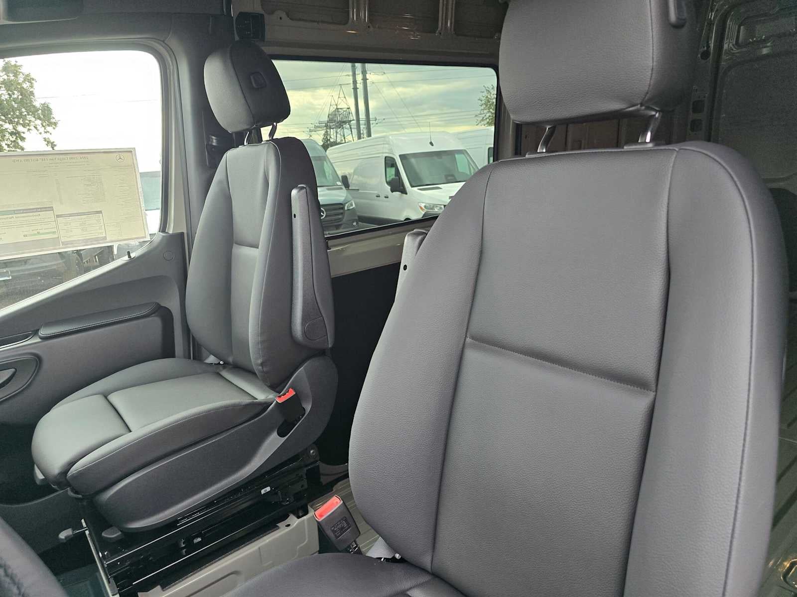 2026 Mercedes-Benz Sprinter Cargo 2500 Standard Roof I4 Diesel HO 144 AWD