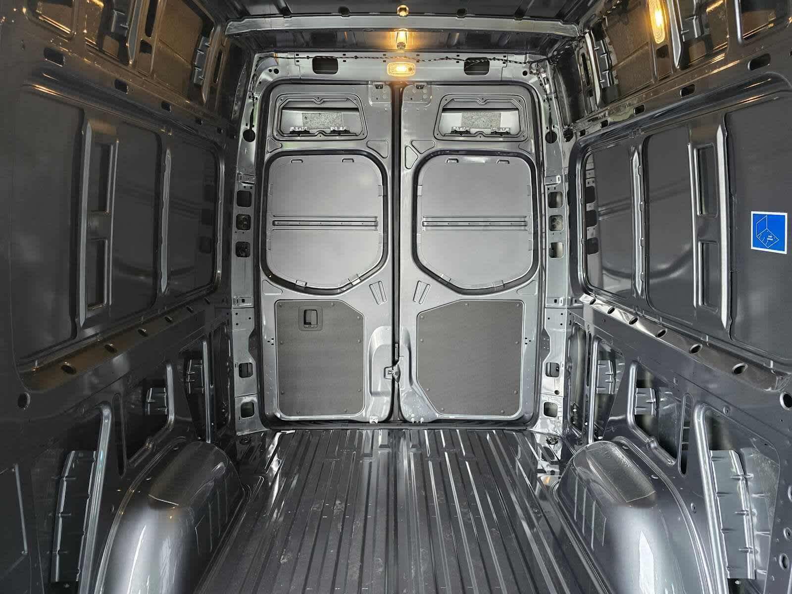 2026 Mercedes-Benz Sprinter 2500 Standard Roof I4 Diesel HO 144" AWD