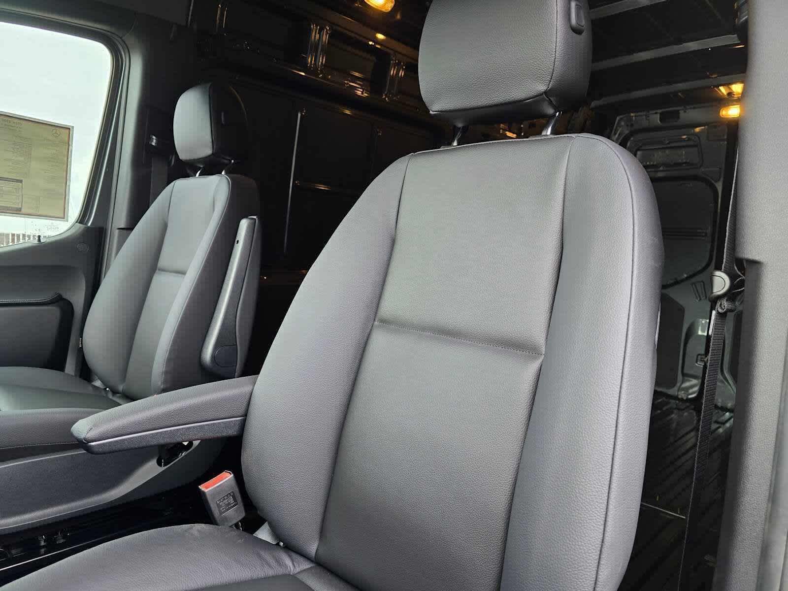 2026 Mercedes-Benz Sprinter 2500 Standard Roof I4 Diesel HO 144" AWD