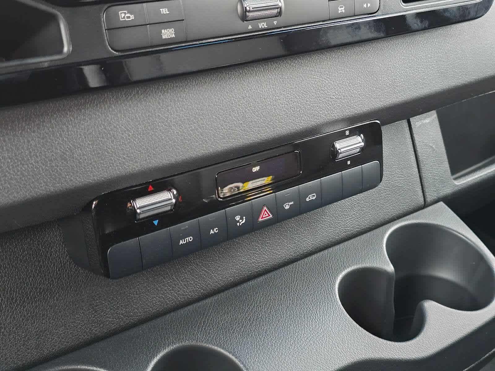 2026 Mercedes-Benz Sprinter 2500 Standard Roof I4 Diesel HO 144" AWD