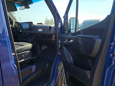 2026 Mercedes-Benz Sprinter 2500 Standard Roof I4 Diesel HO 144 AWD