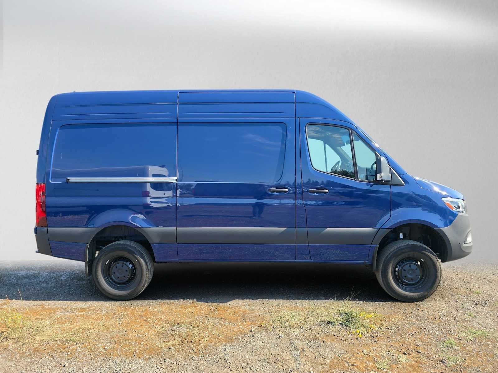 2026 Mercedes-Benz Sprinter 2500 Standard Roof I4 Diesel HO 144 AWD