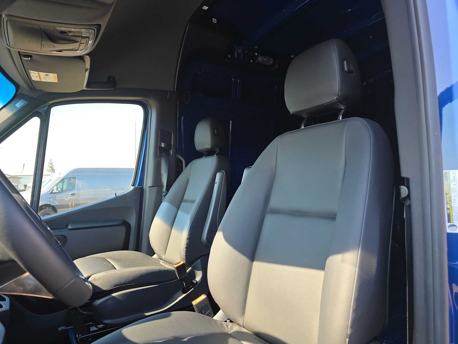 2026 Mercedes-Benz Sprinter 2500 Standard Roof I4 Diesel HO 144 AWD