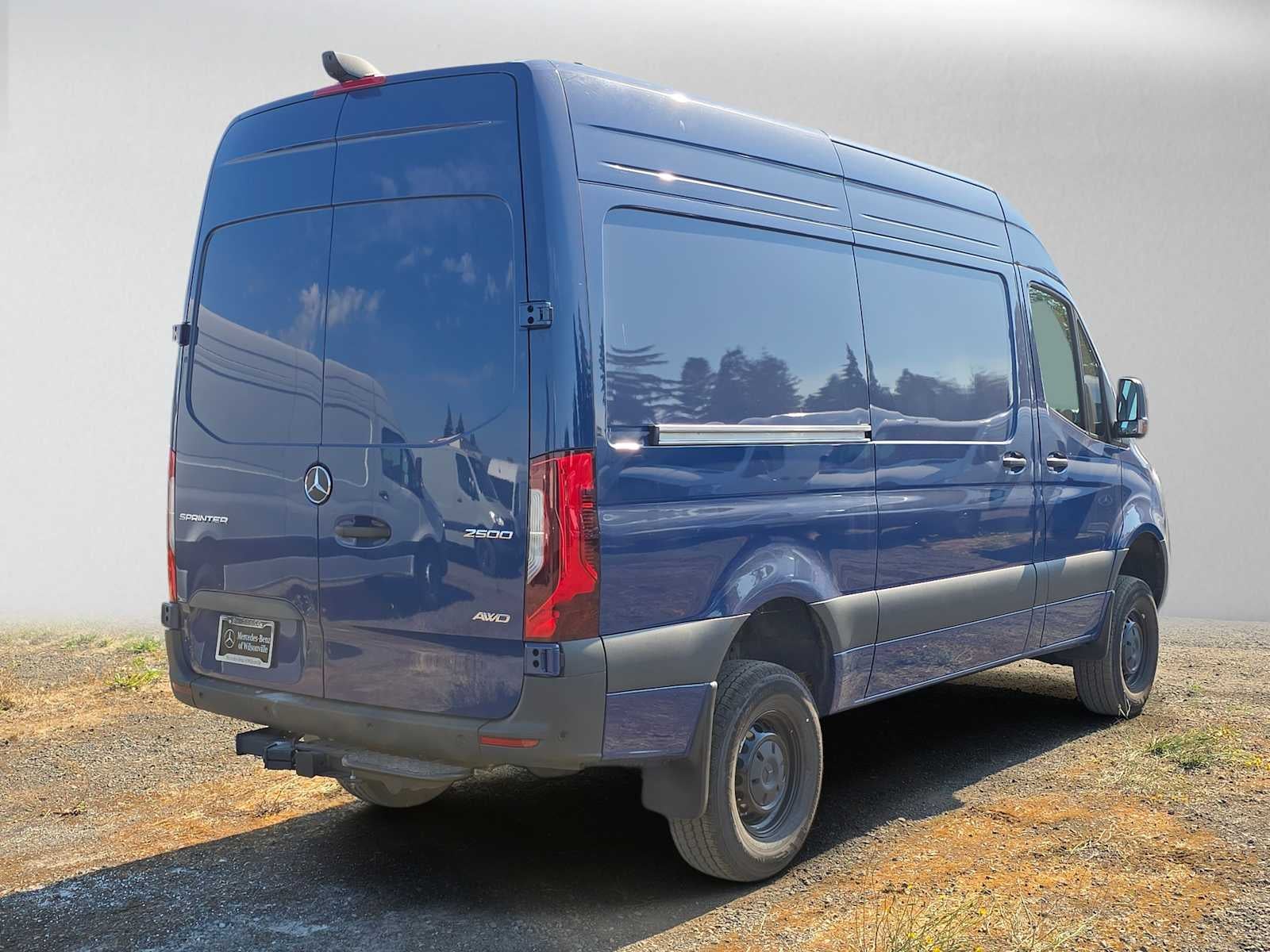 2026 Mercedes-Benz Sprinter 2500 Standard Roof I4 Diesel HO 144 AWD