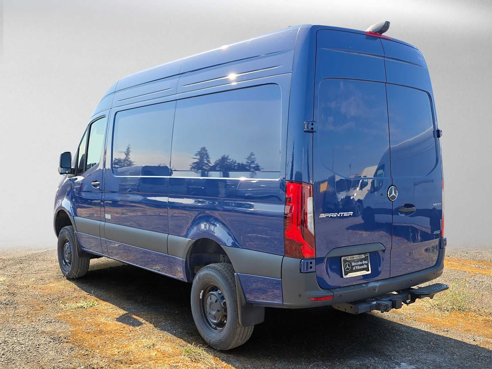 2026 Mercedes-Benz Sprinter 2500 Standard Roof I4 Diesel HO 144 AWD