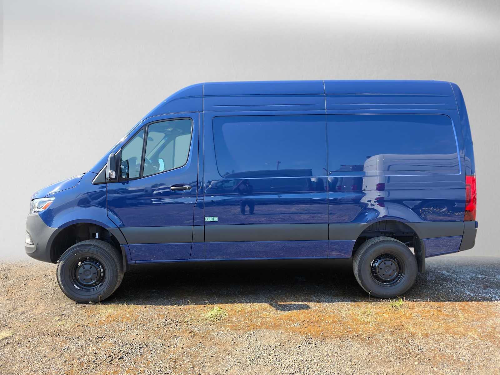 2026 Mercedes-Benz Sprinter 2500 Standard Roof I4 Diesel HO 144 AWD