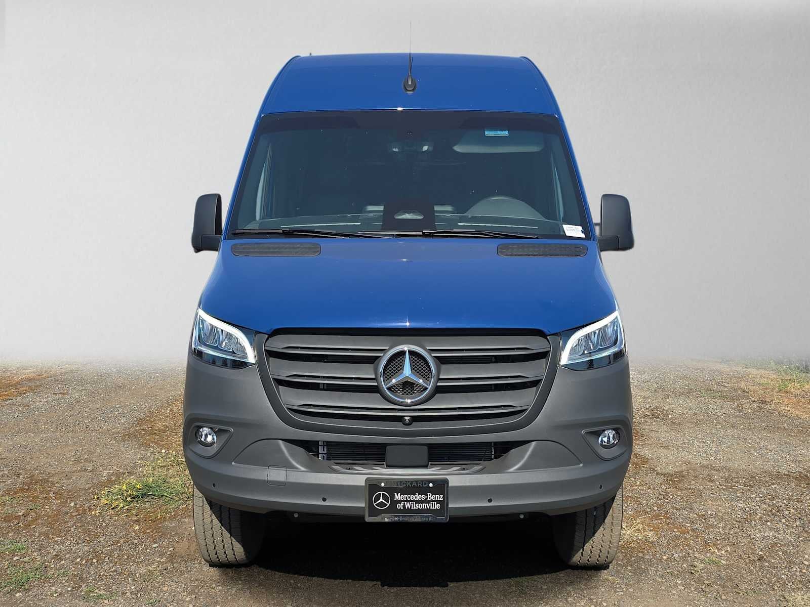 2026 Mercedes-Benz Sprinter 2500 Standard Roof I4 Diesel HO 144 AWD