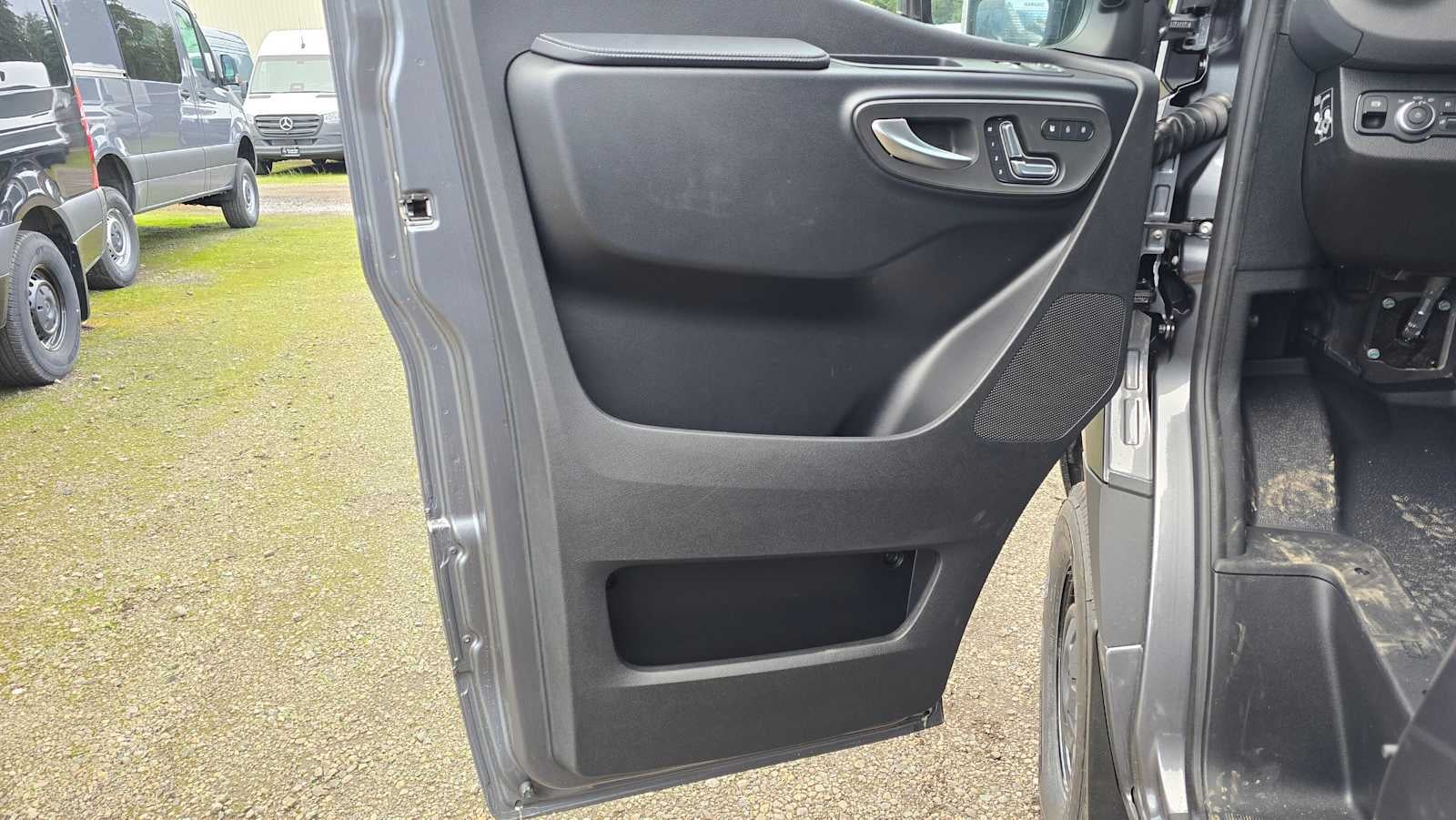 2026 Mercedes-Benz Sprinter 2500 Standard Roof I4 Diesel HO 144" AWD