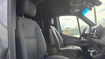 2026 Mercedes-Benz Sprinter 2500 Standard Roof I4 Diesel HO 144 AWD