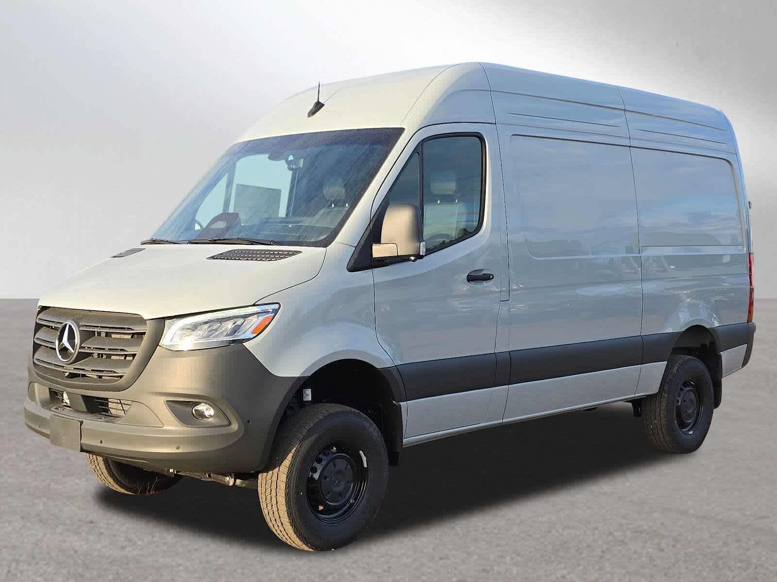 2026 Mercedes-Benz Sprinter 2500 Standard Roof I4 Diesel HO 144" AWD