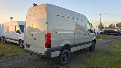 2026 Mercedes-Benz Sprinter 2500 Standard Roof I4 Diesel HO 144 AWD