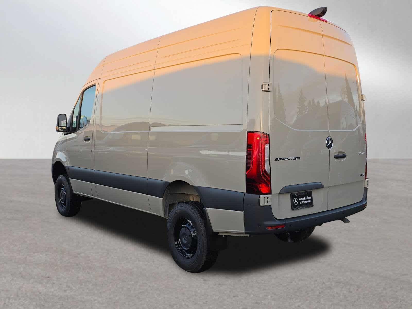 2026 Mercedes-Benz Sprinter 2500 Standard Roof I4 Diesel HO 144 AWD