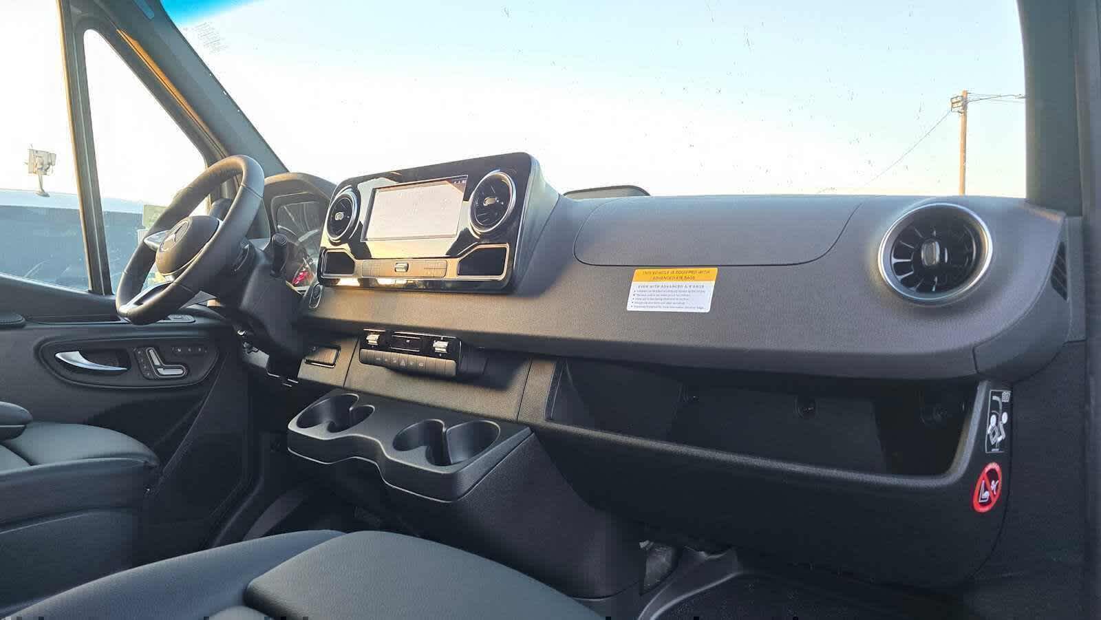 2026 Mercedes-Benz Sprinter 2500 Standard Roof I4 Diesel HO 144 AWD