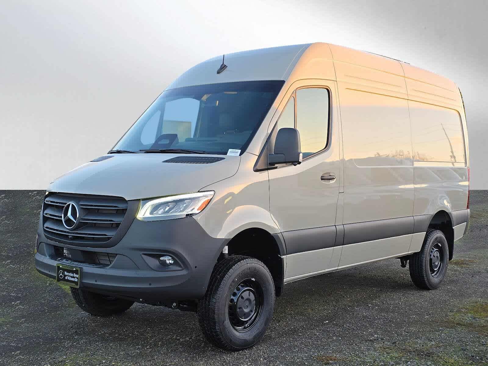 2026 Mercedes-Benz Sprinter 2500 Standard Roof I4 Diesel HO 144 AWD