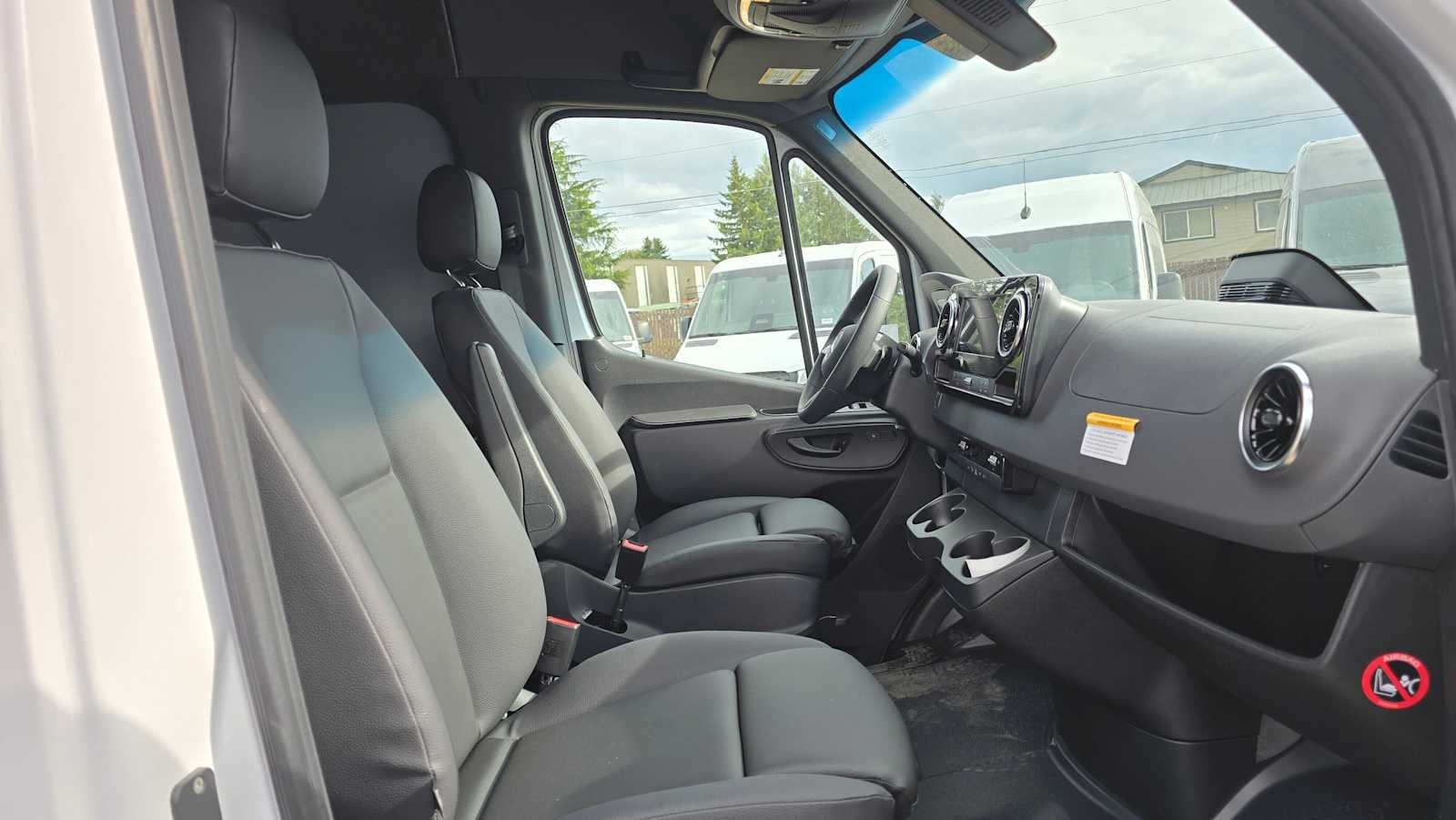 2026 Mercedes-Benz Sprinter 2500 Standard Roof I4 Diesel HO 144 AWD