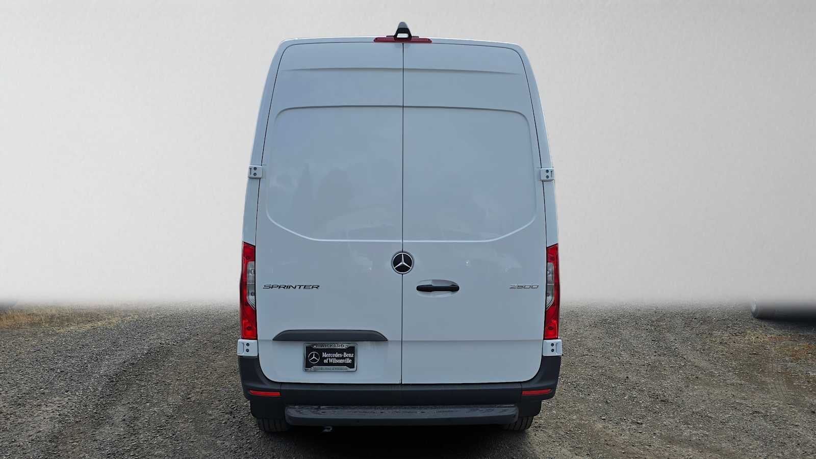 2026 Mercedes-Benz Sprinter 2500 Standard Roof I4 Diesel HO 144 AWD