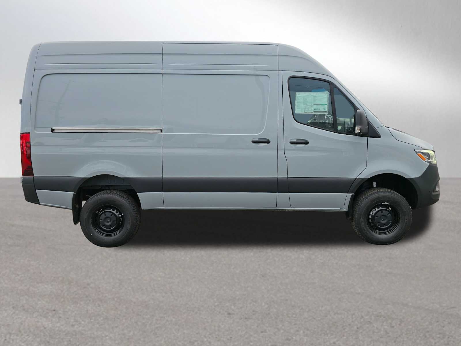 2026 Mercedes-Benz Sprinter 2500 Standard Roof I4 Diesel HO 144" AWD