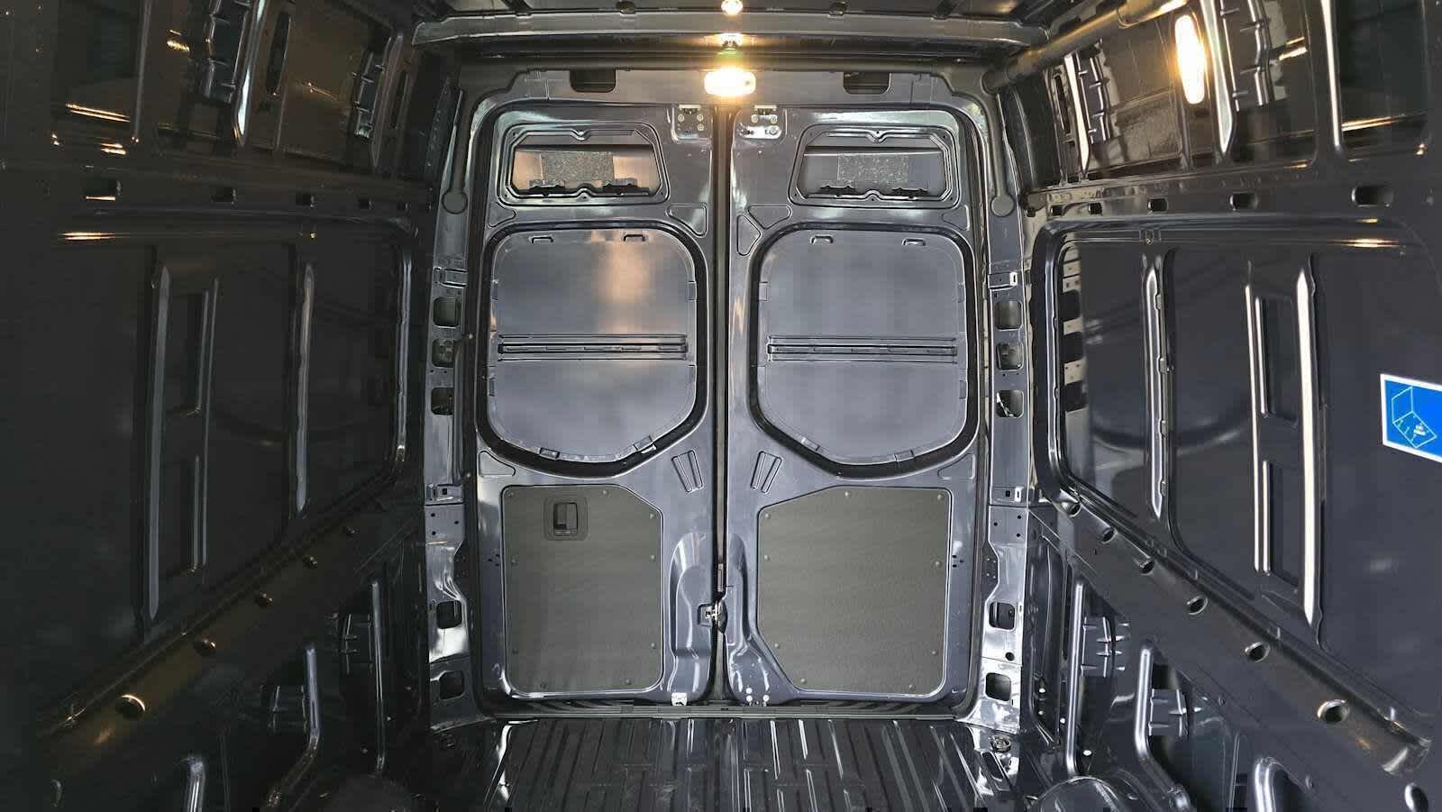 2026 Mercedes-Benz Sprinter 2500 Standard Roof I4 Diesel HO 144 AWD