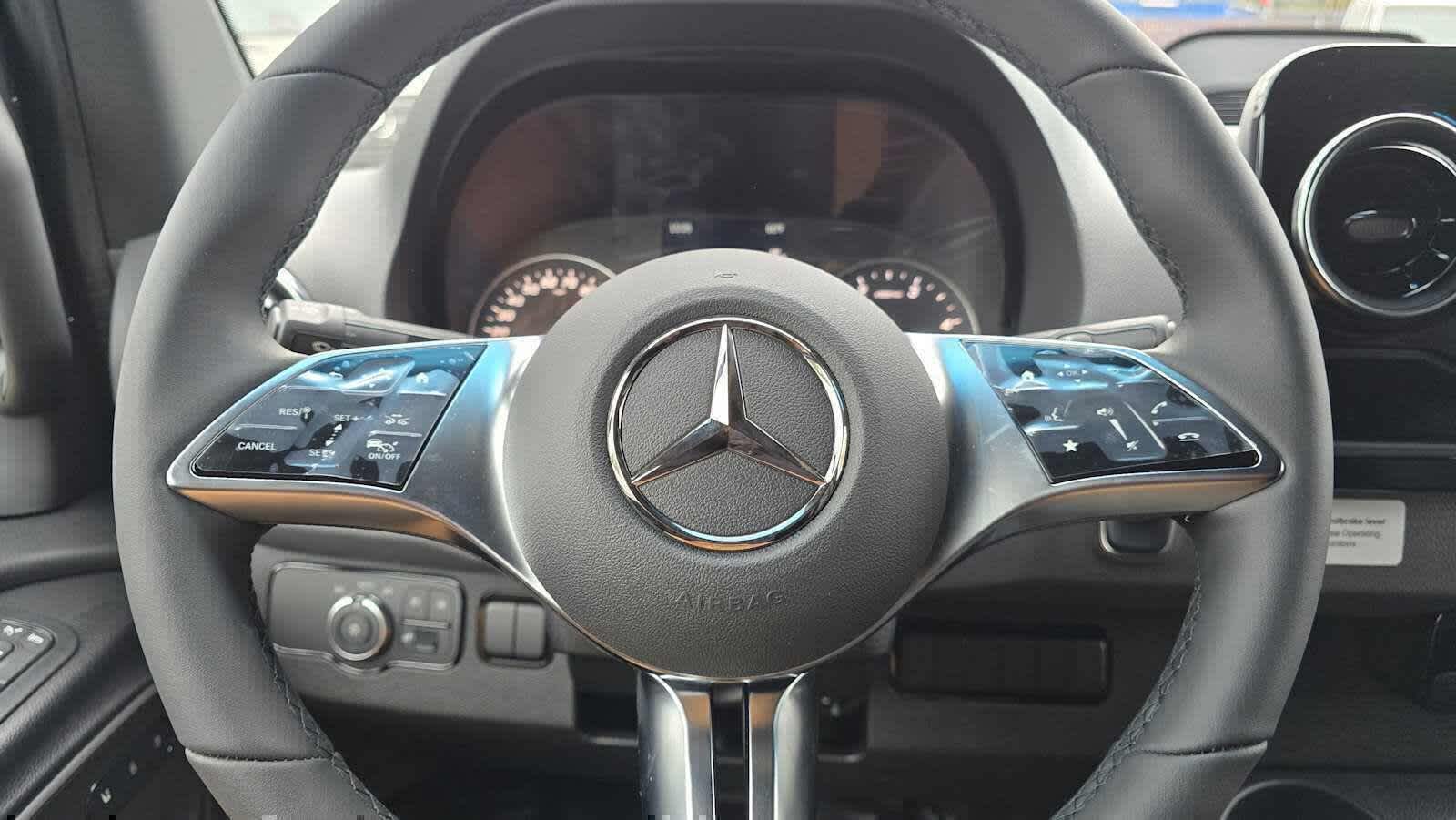 2026 Mercedes-Benz Sprinter 2500 Standard Roof I4 Diesel HO 144 AWD