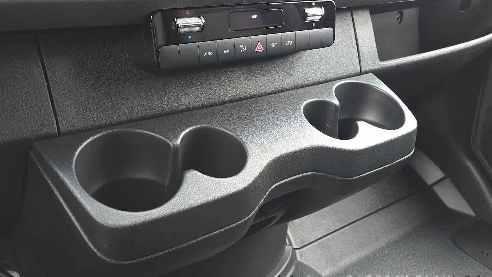 2026 Mercedes-Benz Sprinter 2500 Standard Roof I4 Diesel HO 144 AWD