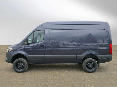 2026 Mercedes-Benz Sprinter 2500 Standard Roof I4 Diesel HO 144 AWD