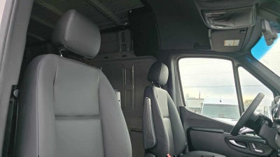 2026 Mercedes-Benz Sprinter 2500 Standard Roof I4 Diesel HO 144 AWD