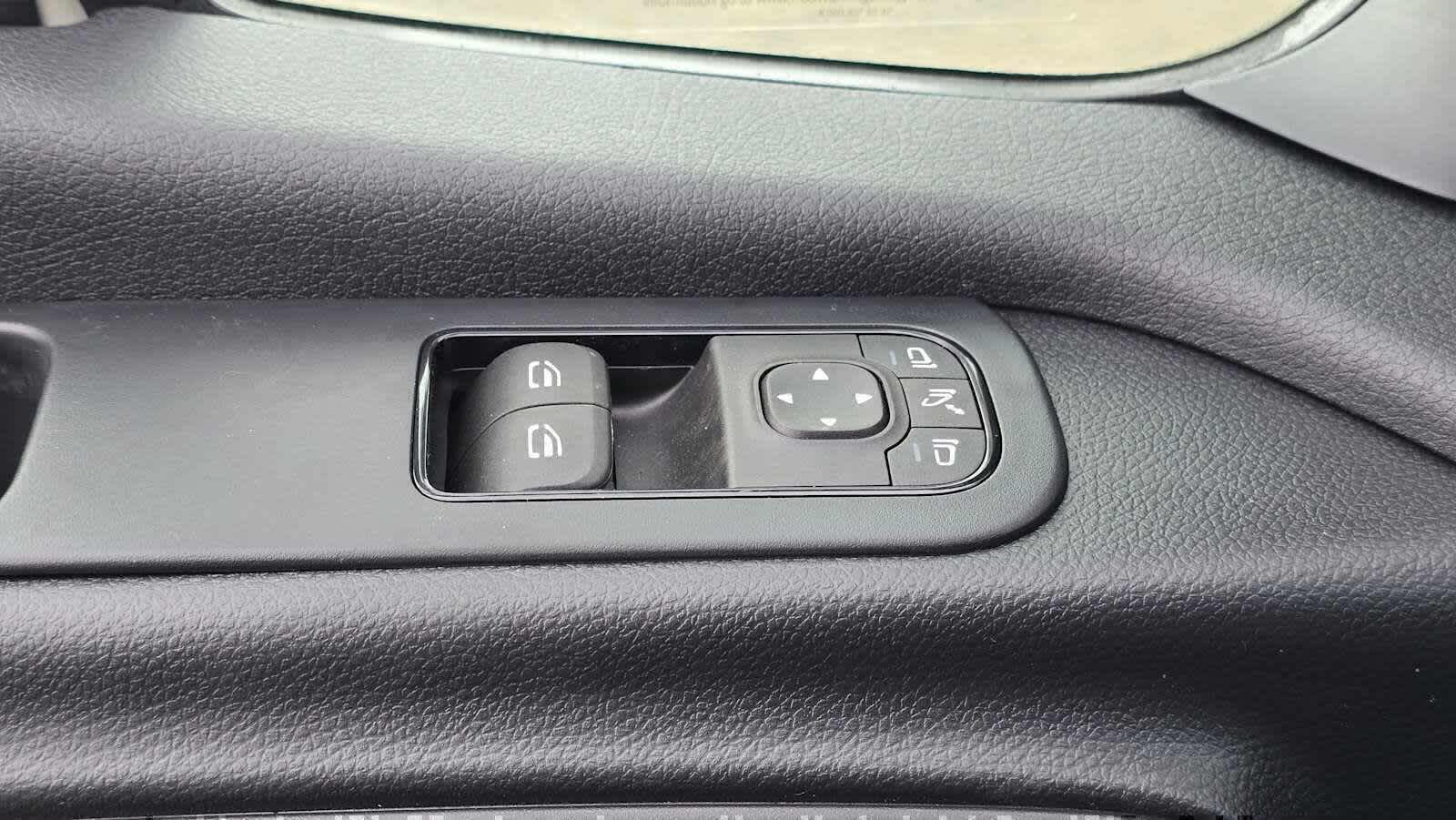 2026 Mercedes-Benz Sprinter 2500 Standard Roof I4 Diesel HO 144 AWD